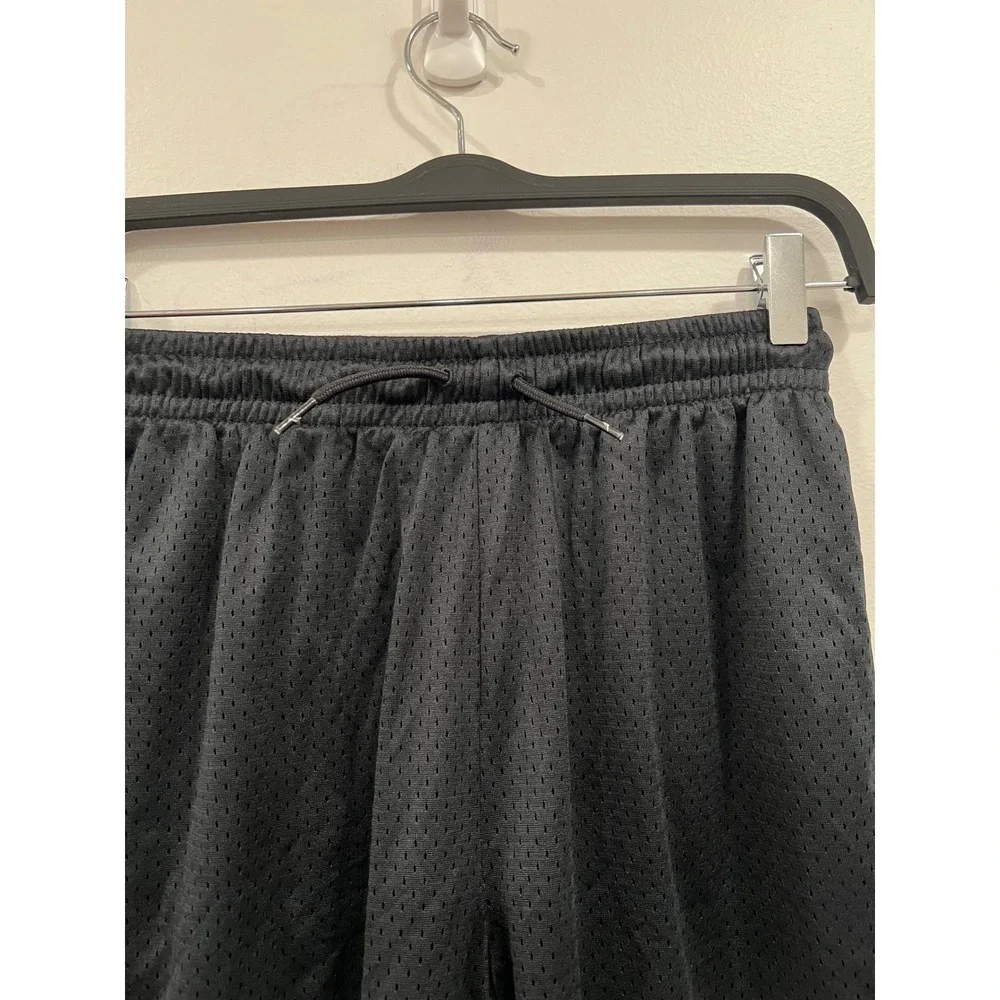 Jordan Basketball Shorts Kids Teen Boys Size XL Black White Mesh AIR Jumpman